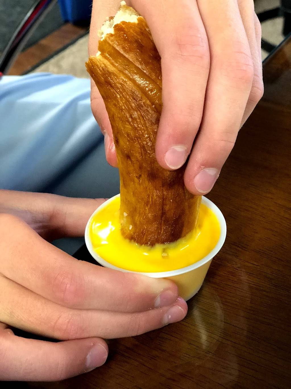 Bens Soft Pretzels | meal takeaway | 1770 West Lane Rd, Machesney Park, IL 61115, USA | 2245015788 OR +1 224-501-5788