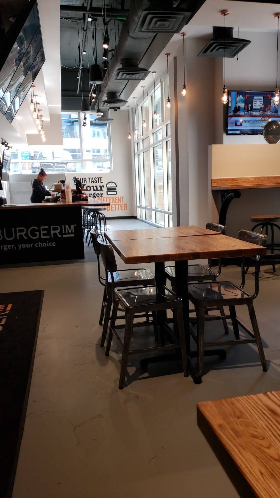 BurgerIM | restaurant | 115 W 2nd St, Arlington, TX 76010, USA | 8174229194 OR +1 817-422-9194