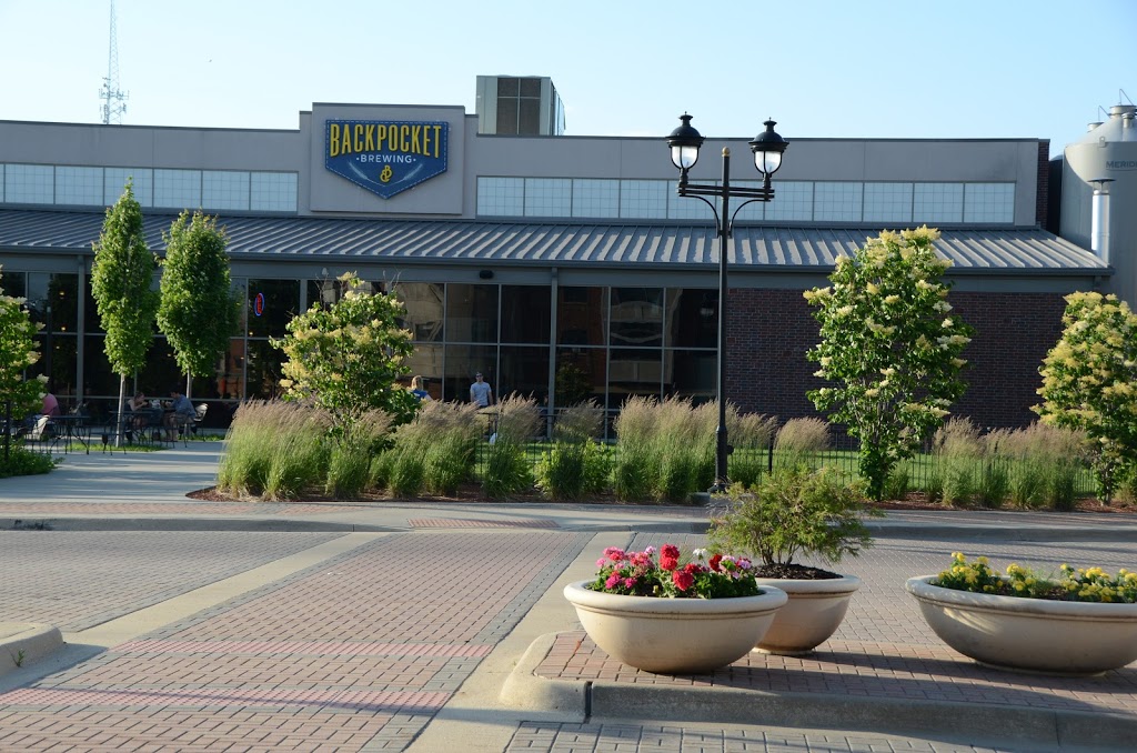 Backpocket Brewing | restaurant | 903 Quarry Rd, Coralville, IA 52241, USA | 3194493700 OR +1 319-449-3700