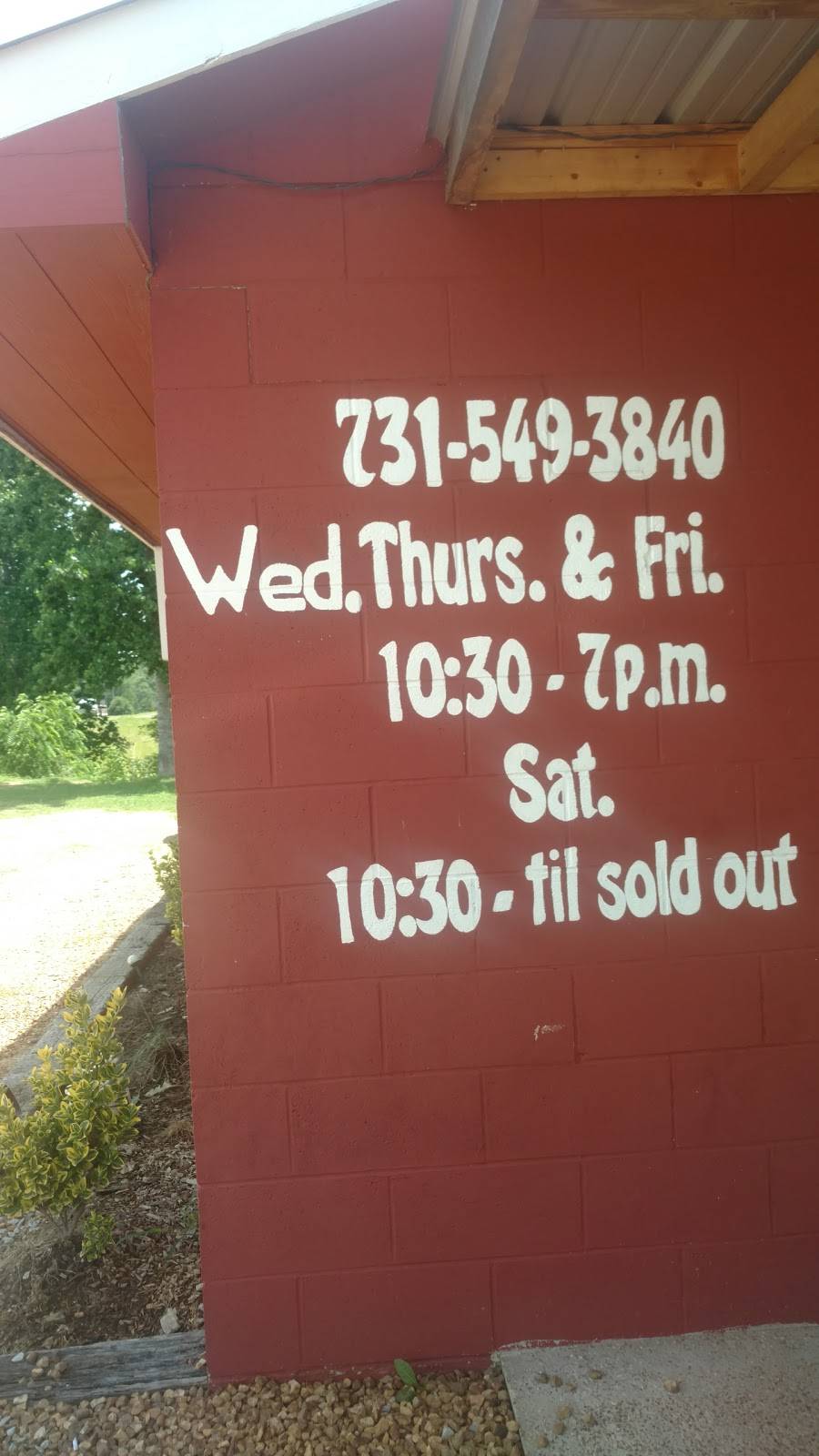 JDs BBQ Barn | restaurant | 5840 TN-100, Reagan, TN 38368, USA | 7315493840 OR +1 731-549-3840