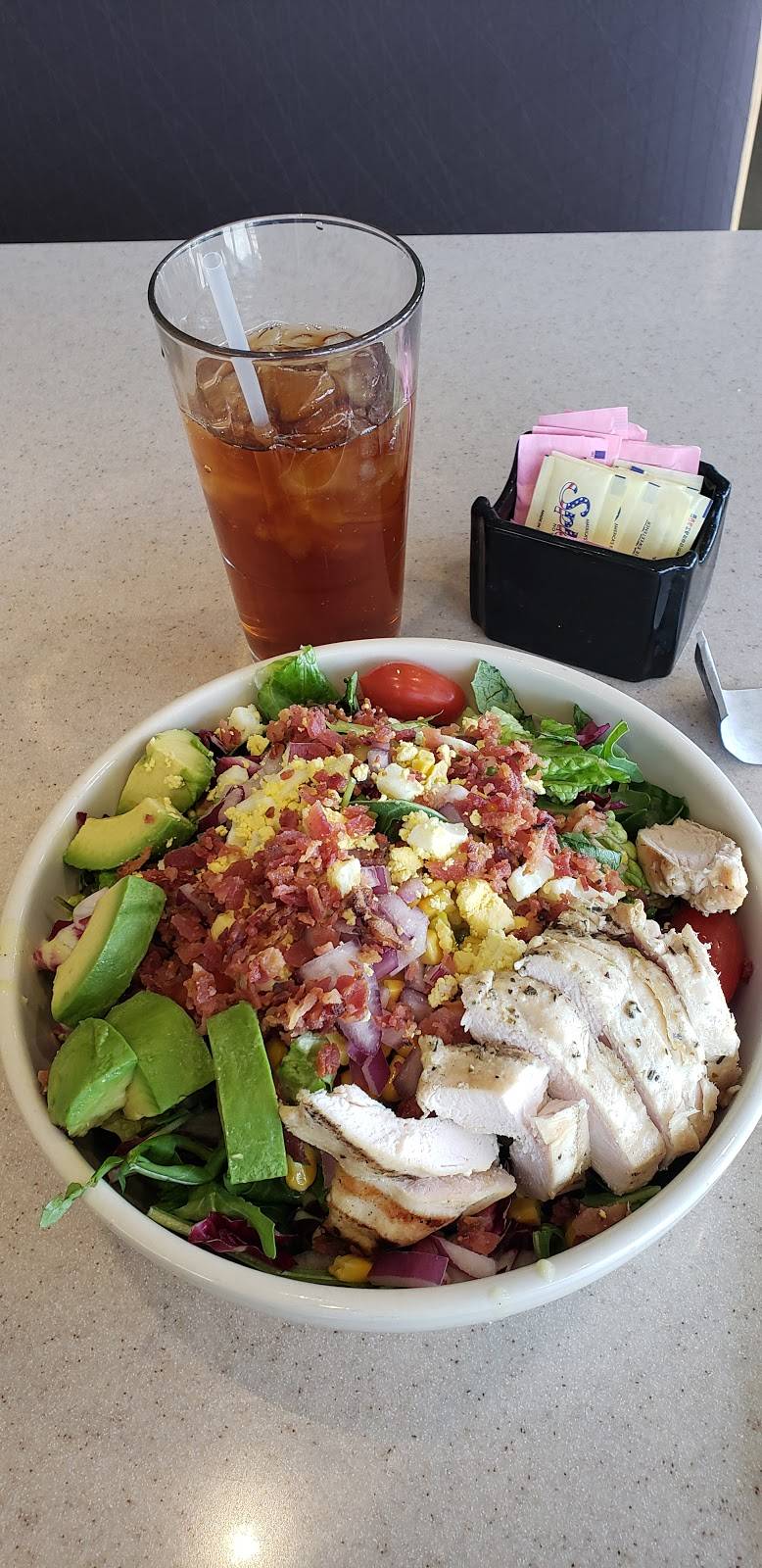 Standard Market Grill | restaurant | 1508 Aurora Ave, Naperville, IL 60540, USA | 6305361620 OR +1 630-536-1620