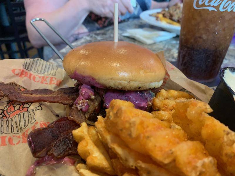 Muddy Cow - Hutchinson | restaurant | 35 3rd Ave SE, Hutchinson, MN 55350, USA | 3204558034 OR +1 320-455-8034