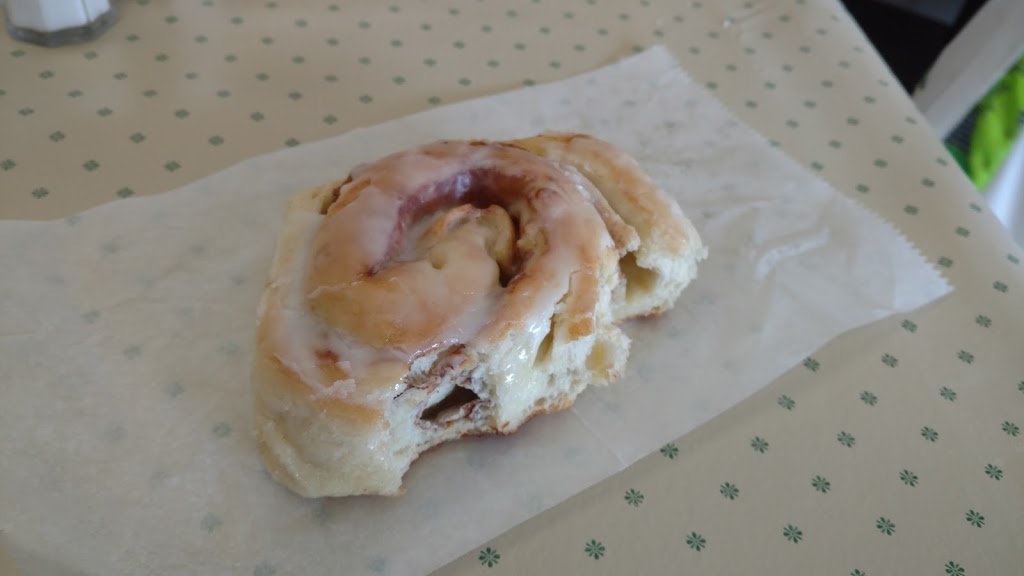 Moss Rose Bakery | bakery | 118 N 3rd Ave, Oakdale, CA 95361, USA | 2098470542 OR +1 209-847-0542