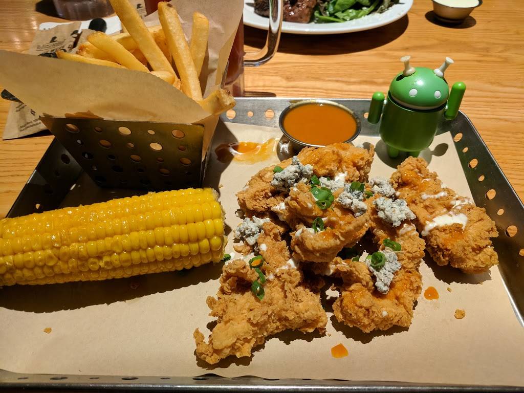 Chilis Grill & Bar | meal takeaway | 5790 W Loop 1604 N, San Antonio, TX 78251, USA | 2106886969 OR +1 210-688-6969