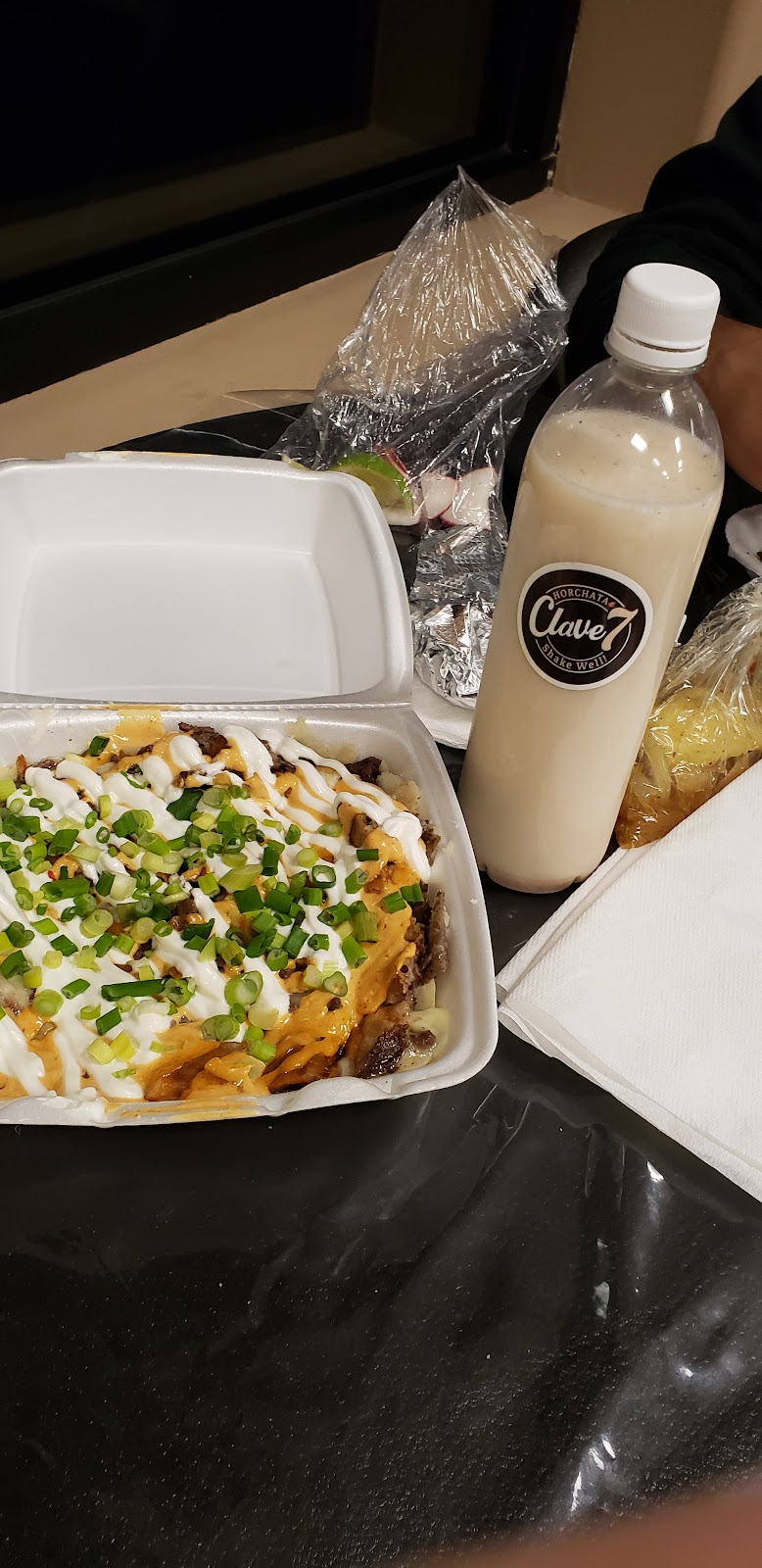 Tacos Clave 7 | restaurant | 17985 Bear Valley Rd, Hesperia, CA 92345, USA | 4423865288 OR +1 442-386-5288