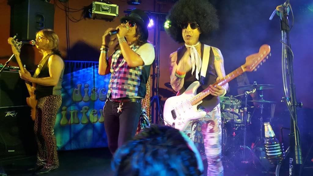 Vosh | night club | 1414 Riverside Dr, Lakewood, OH 44107, USA | 2162213500 OR +1 216-221-3500