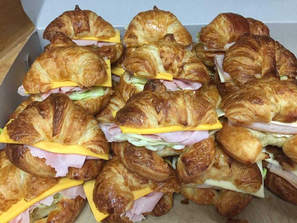 Rainbow Donuts | cafe | 11825 South St, Cerritos, CA 90703, USA | 5624680678 OR +1 562-468-0678