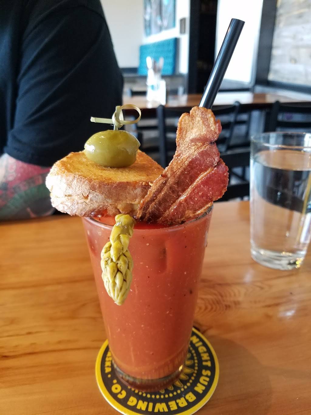 Bread and Brew | restaurant | 1450 E Tudor Rd #100, Anchorage, AK 99507, USA | 9075622739 OR +1 907-562-2739