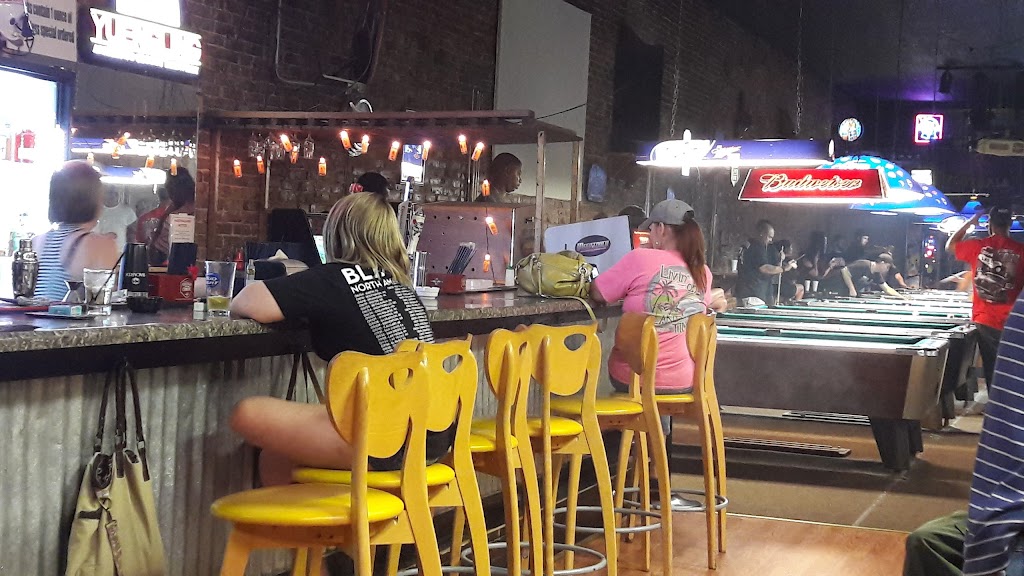Tennessee Street Billiards & Grill | restaurant | 118 E Tennessee St, Florence, AL 35630, USA | 2567605300 OR +1 256-760-5300