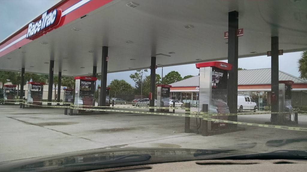 RaceTrac | bakery | 5991 South Pointe Blvd, Fort Myers, FL 33919, USA | 2392674460 OR +1 239-267-4460