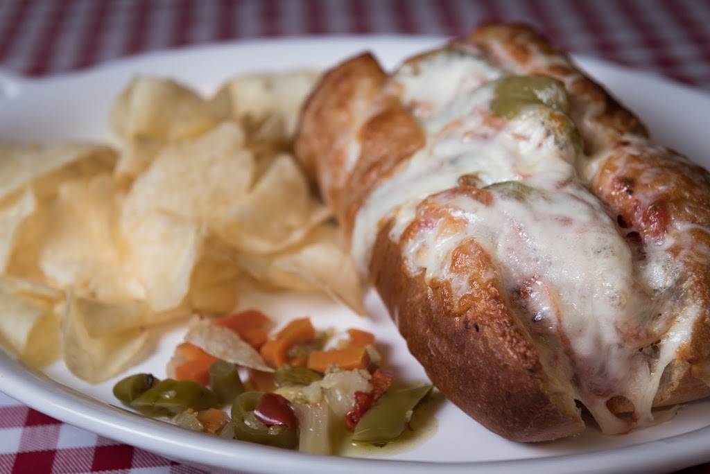 Adamos Italian Restaurant | restaurant | 3264 Rider Trail S, Earth City, MO 63045, USA | 3142913555 OR +1 314-291-3555