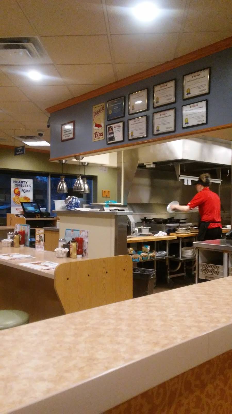 George Webb Restaurant - Douglas Ave | restaurant | 4555 Douglas Ave, Racine, WI 53402, USA | 2626391900 OR +1 262-639-1900