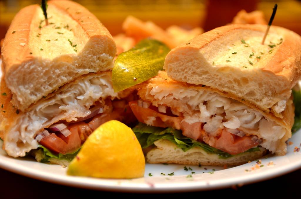 Cricketers British Pub & Restaurant Dunedin | restaurant | 2634 Bayshore Blvd, Dunedin, FL 34698, USA | 7277361322 OR +1 727-736-1322