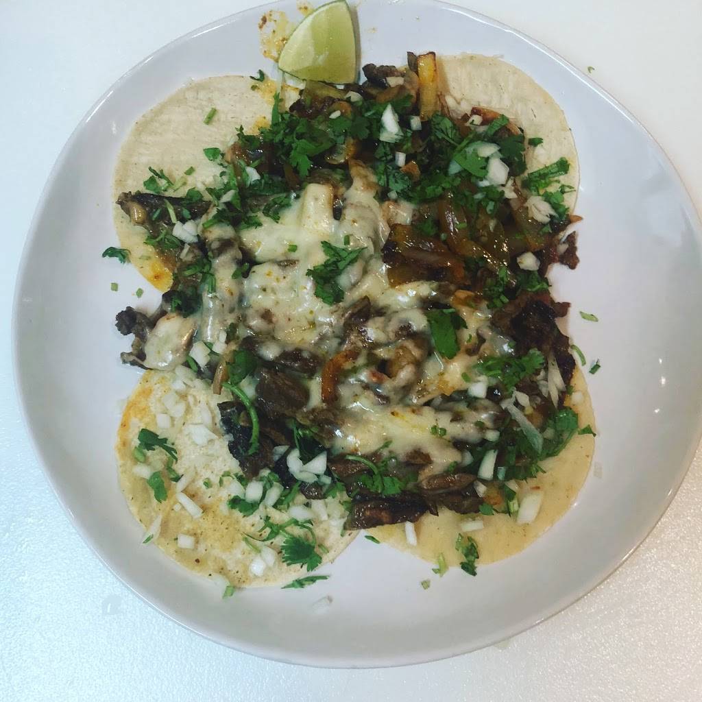 Le soleil d’acapulco | restaurant | 4260 Rue Beaubien E, Montréal, QC H1T 1S6, Canada | 5146586128 OR +1 514-658-6128