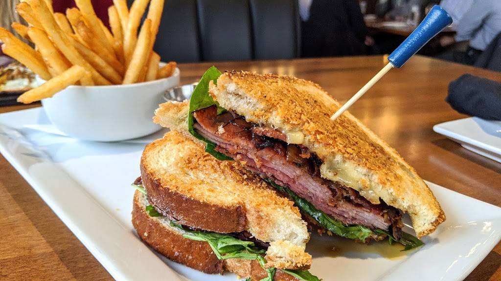 Combine, A Bass Street Restaurant | restaurant | 910 Bend Blvd Suite B, East Moline, IL 61244, USA | 3095245380 OR +1 309-524-5380