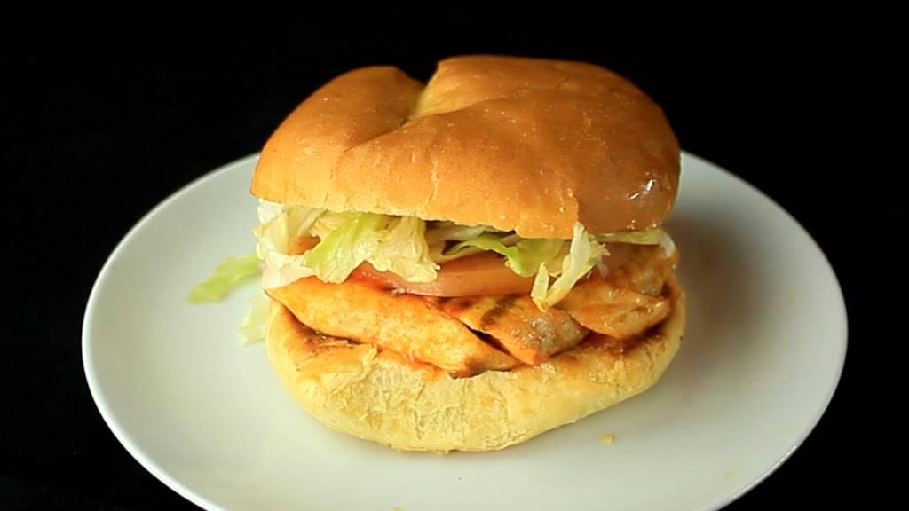 SONNYs SANDWICH EMPORIUM | restaurant | 425 St Clair St, Chatham, ON N7L 3K4, Canada | 5193541777 OR +1 519-354-1777