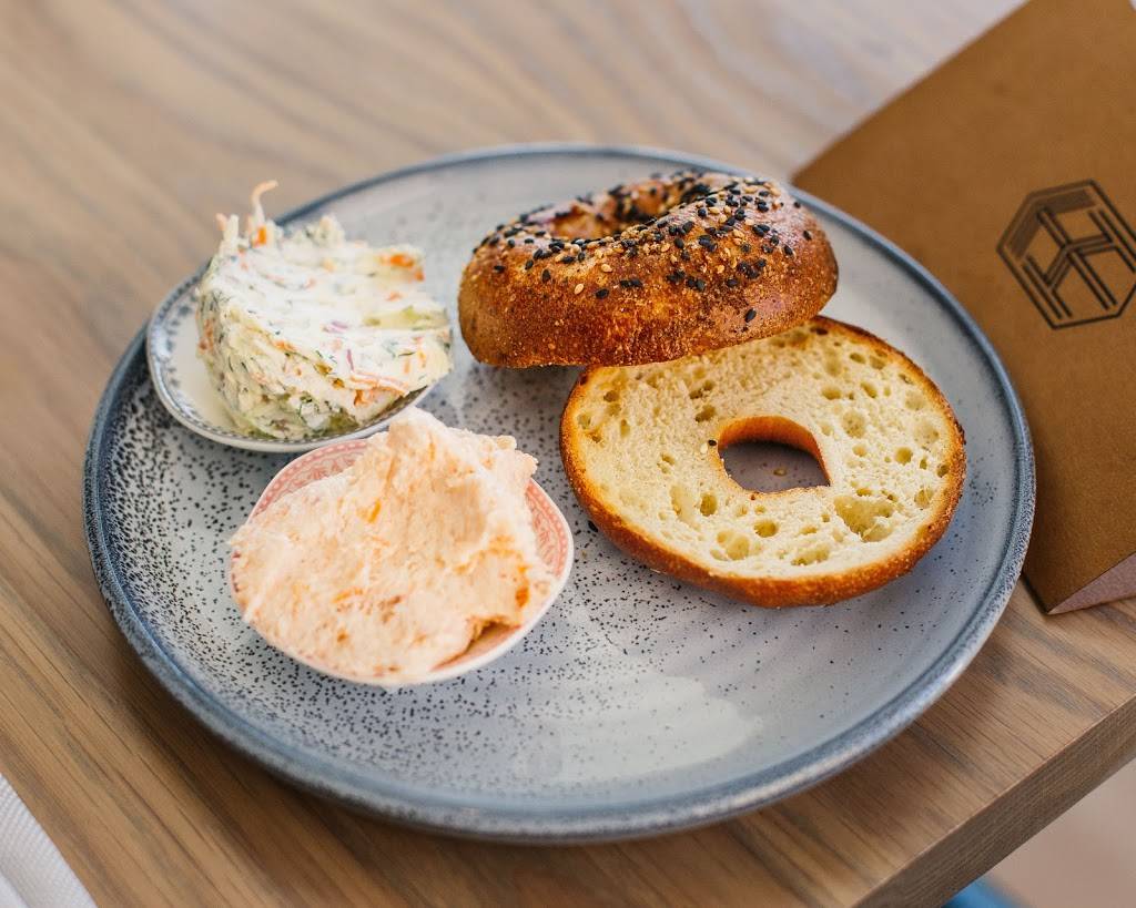 Tied House | restaurant | 3157 N Southport Ave, Chicago, IL 60657, USA | 7736974632 OR +1 773-697-4632