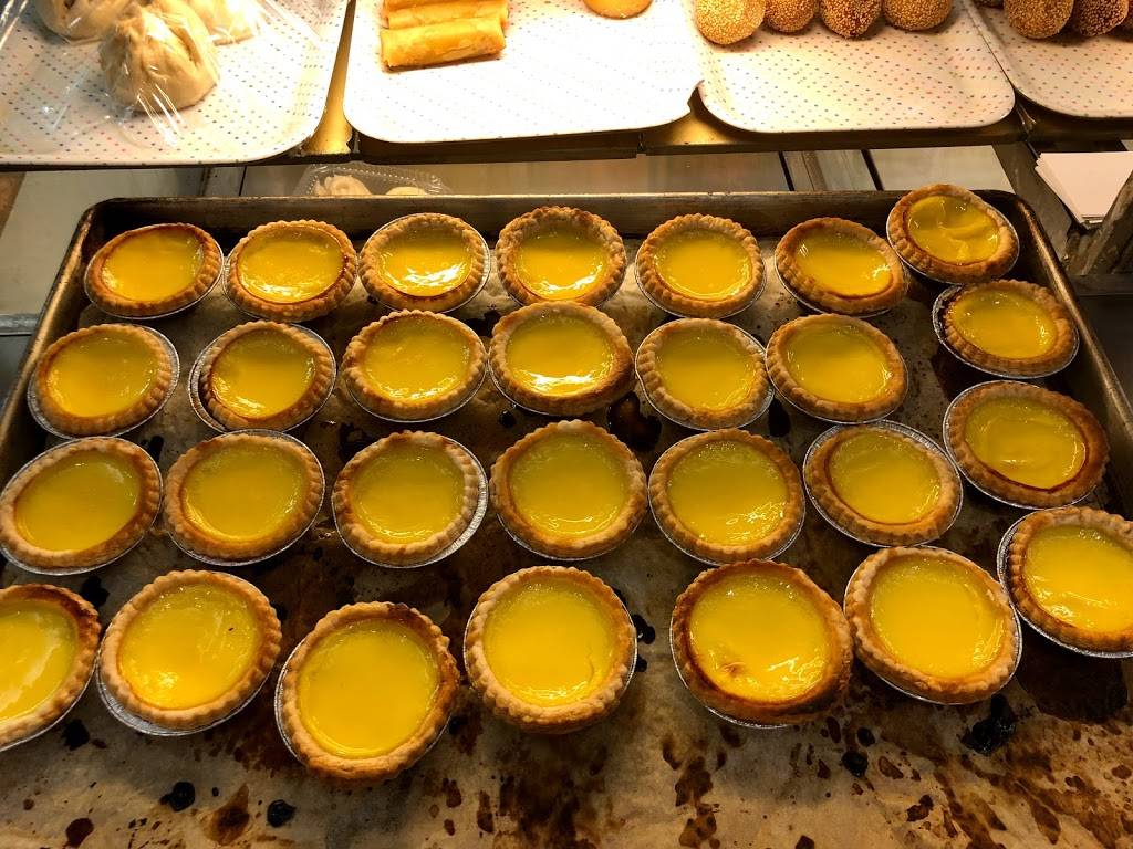 Tung Hing Bakery & Restaurant Ltd | restaurant | 888 Dundas St E, Mississauga, ON L4Y 4H5, Canada | 9052701288 OR +1 905-270-1288