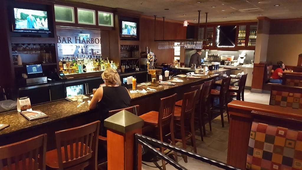 Red Lobster | restaurant | 2000 N University Dr, Coral Springs, FL 33071, USA | 9547526131 OR +1 954-752-6131