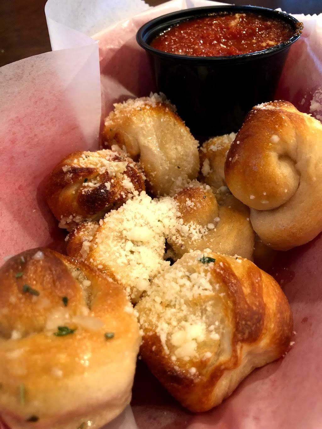 Vinnys pizza and pasta | restaurant | 748 J Clyde Morris Blvd, Newport News, VA 23601, USA | 7575943354 OR +1 757-594-3354