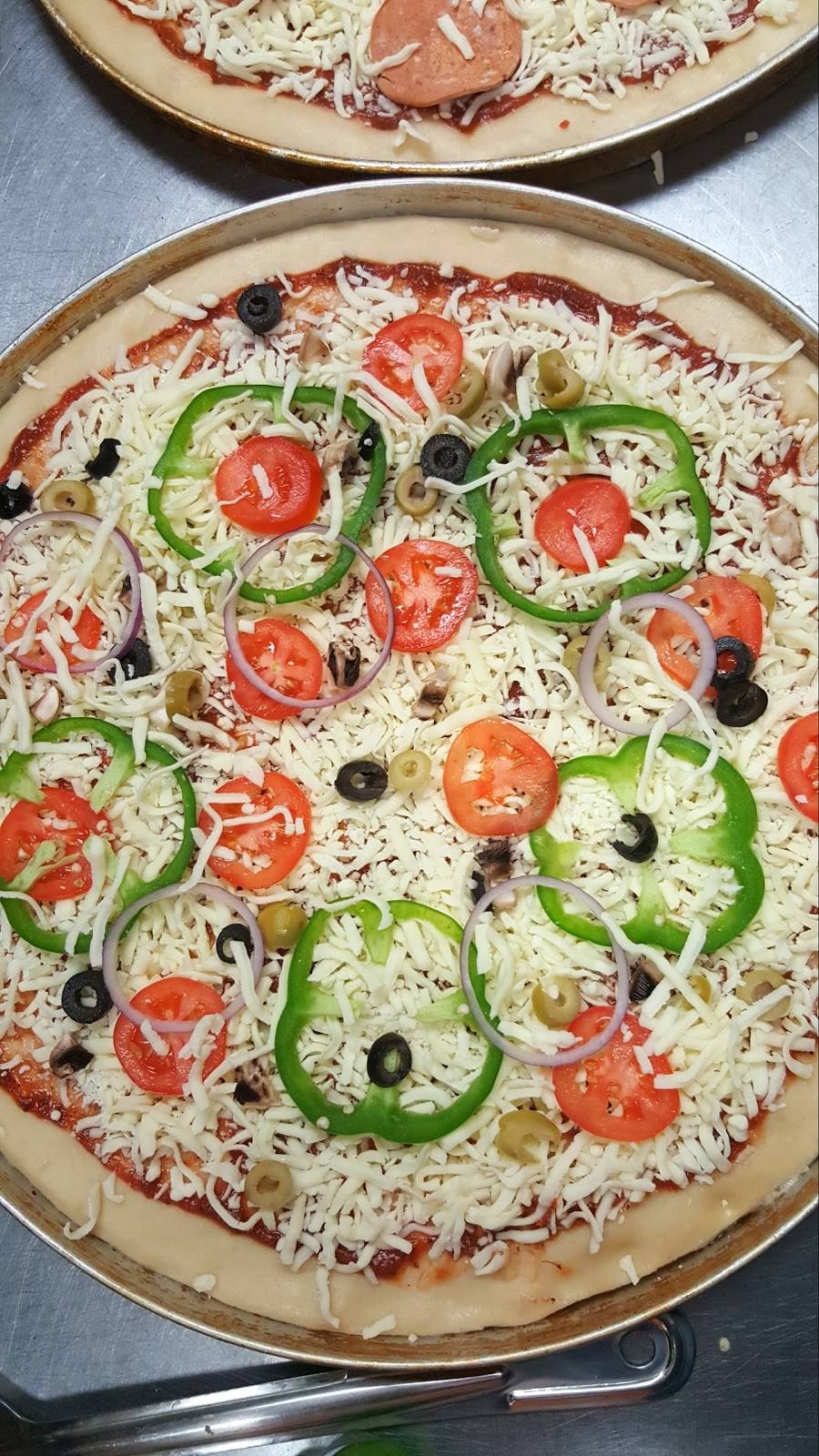 MAN OSALWA Foods- Pizza -Burgers -Shawarma- Pakistani / Indian  | restaurant | 18 Rambler Dr, Brampton, ON L6W 1E2, Canada | 9054538889 OR +1 905-453-8889