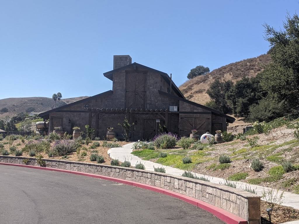 The Tavern at Zaca Creek | restaurant | 1297 Jonata Park Rd, Buellton, CA 93427, USA | 8056882412 OR +1 805-688-2412