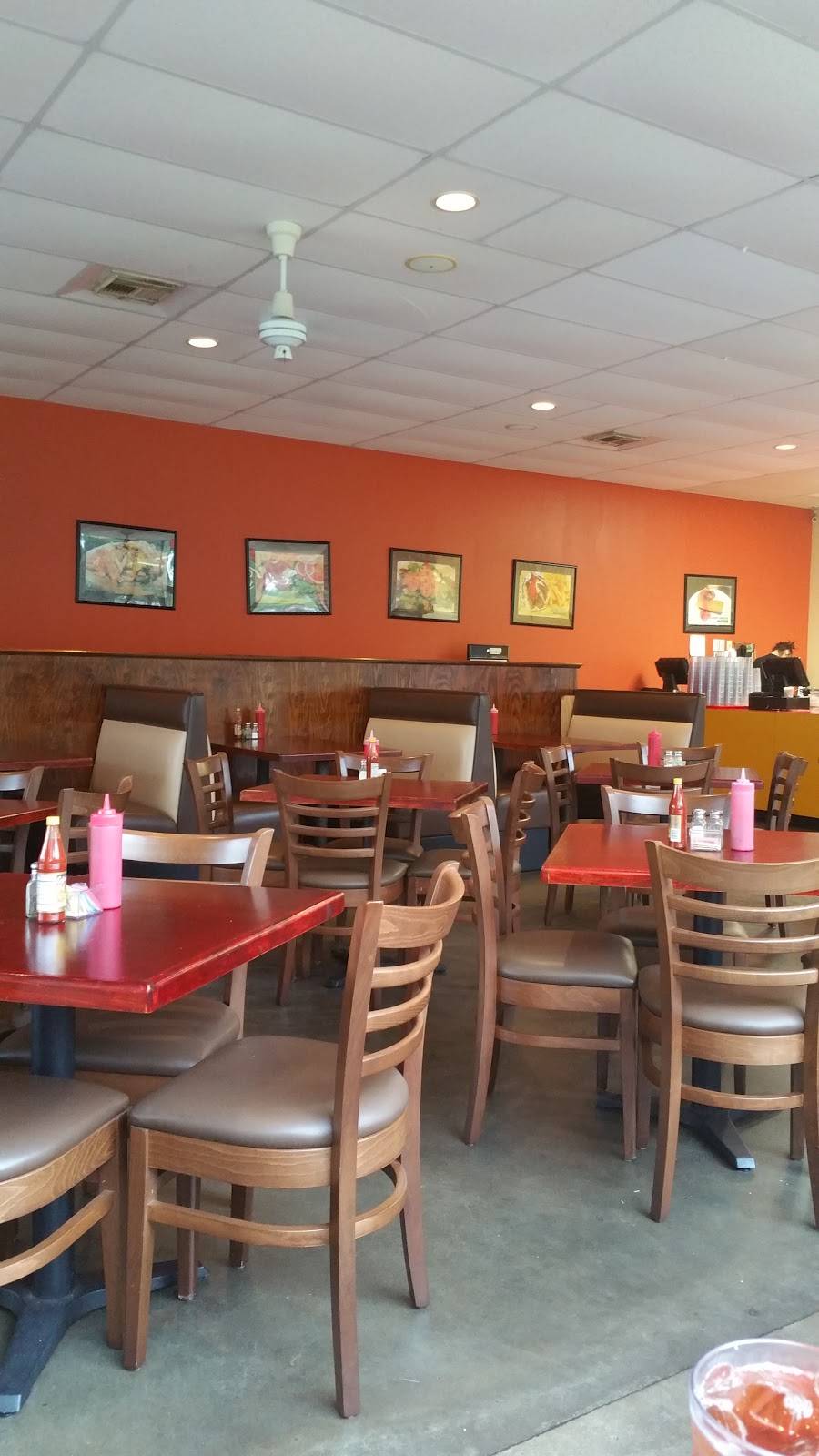 Backyard Cafe & Grill | restaurant | 4410 Westway Park Blvd, Houston, TX 77041, USA | 7134604225 OR +1 713-460-4225