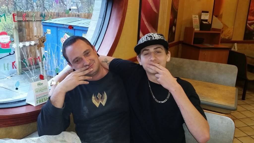 Subway | restaurant | 10500 Loveland Madeira Rd, Loveland, OH 45140, USA | 5136775153 OR +1 513-677-5153