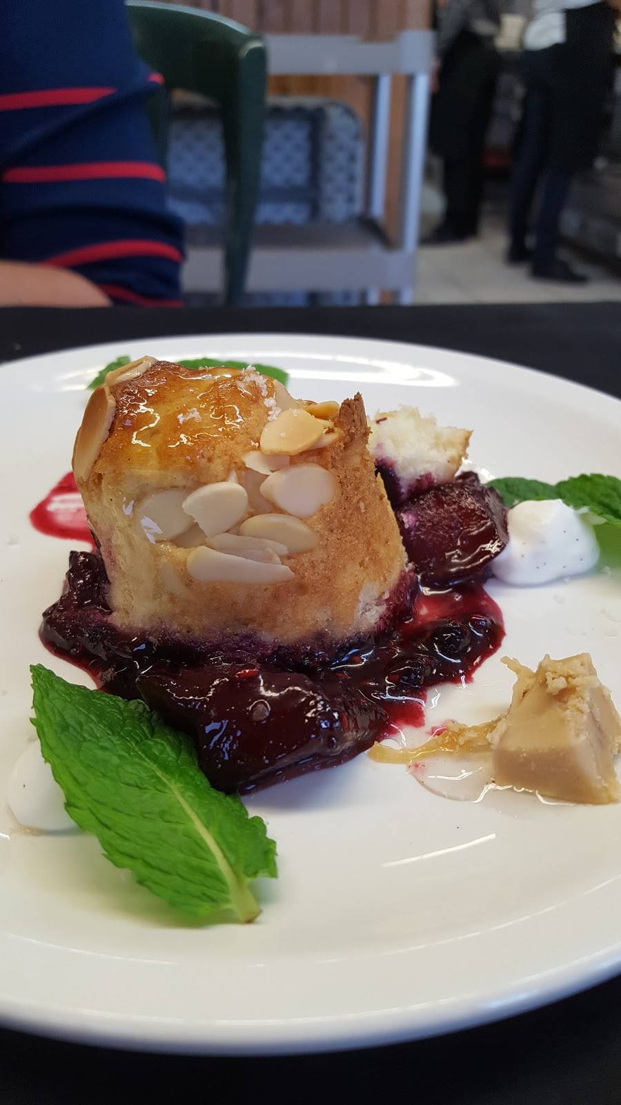 Traiteur Les Cuisines Leblanc | restaurant | 266 Rue Saint-Ignace, La Prairie, QC J5R 1E5, Canada | 4504442258 OR +1 450-444-2258