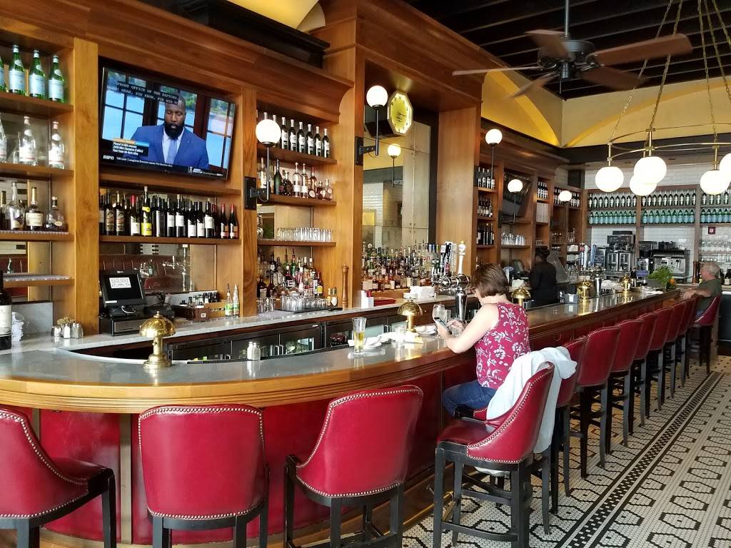 Gaslight Kitchen & Bar | restaurant | 1100 Market St, Lynnfield, MA 01940, USA | 7813343433 OR +1 781-334-3433