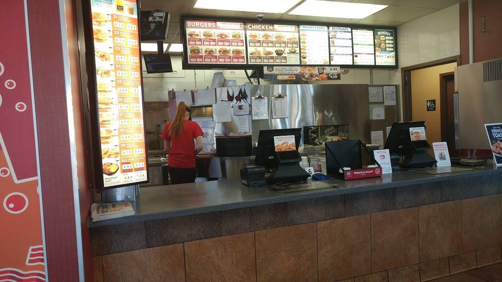 Jack in the Box | restaurant | 1992 Wentzville Pkwy, Wentzville, MO 63385, USA | 6363322277 OR +1 636-332-2277