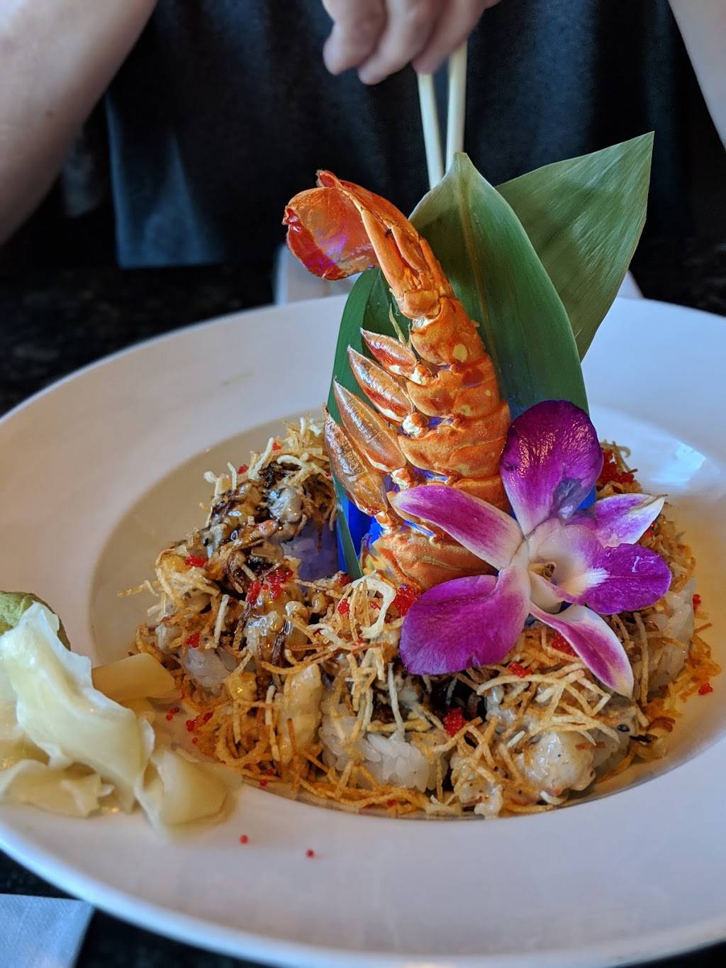 Takara Sushi and Asian Bistro | restaurant | 1335 E Whitestone Blvd T-140, Cedar Park, TX 78613, USA | 5125285449 OR +1 512-528-5449