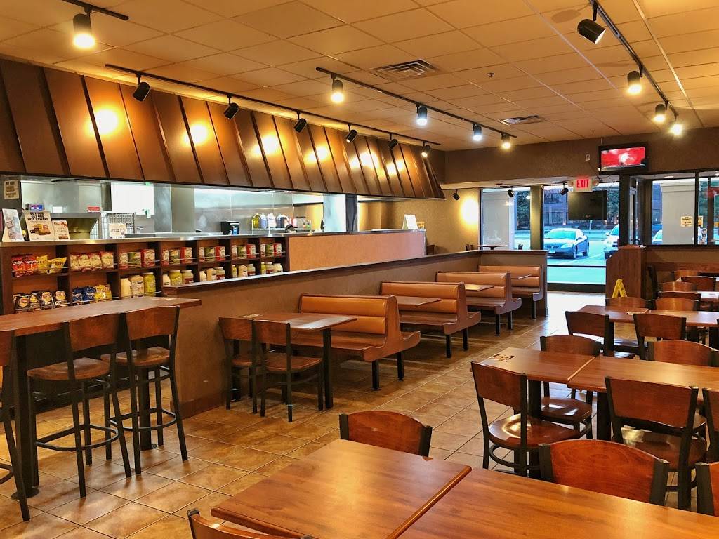 Penn Station East Coast Subs | meal takeaway | 801 Butterfield Rd, Lombard, IL 60148, USA | 6303681850 OR +1 630-368-1850