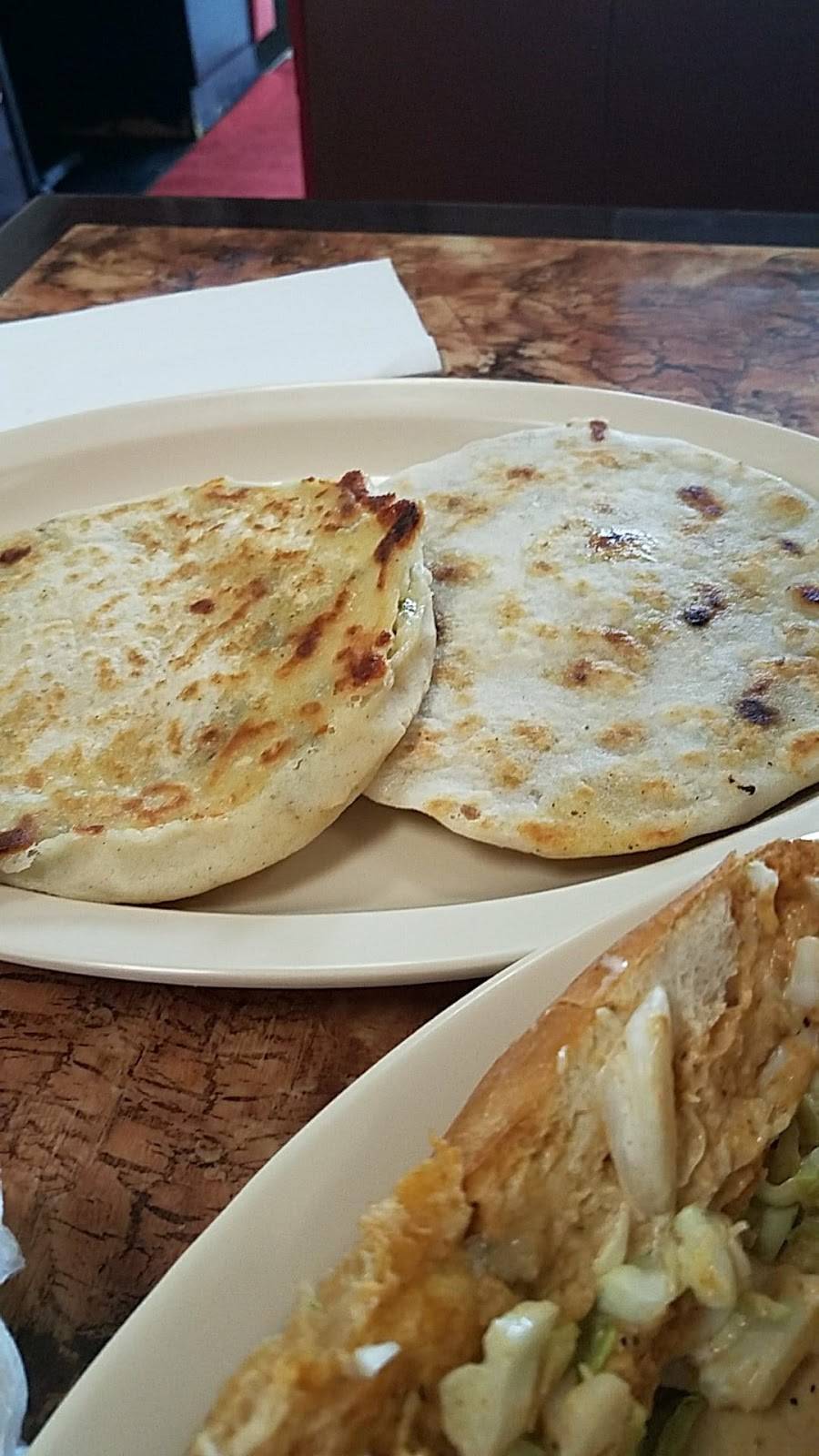 Pupuseria el Comalito | restaurant | 1900 N Long Beach Blvd #100, Compton, CA 90221, USA | 3106350479 OR +1 310-635-0479