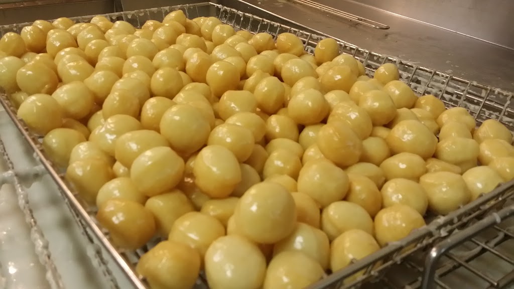 Daylight Donuts | bakery | 112 N Broadway St, Walters, OK 73572, USA | 5808756336 OR +1 580-875-6336