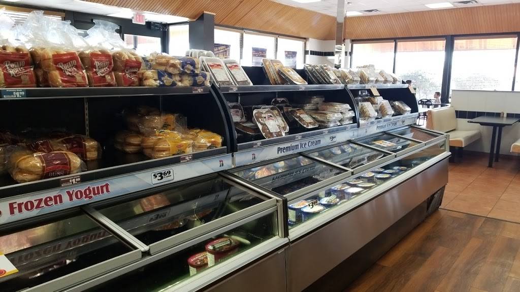 Braums Ice Cream & Burger Restaurant | restaurant | 1526 W Broadway Ave, Sulphur, OK 73086, USA | 5806223993 OR +1 580-622-3993