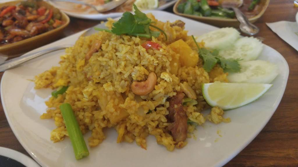 Pan Tang | restaurant | 6841 Foothill Blvd, Tujunga, CA 91042, USA | 8184052470 OR +1 818-405-2470