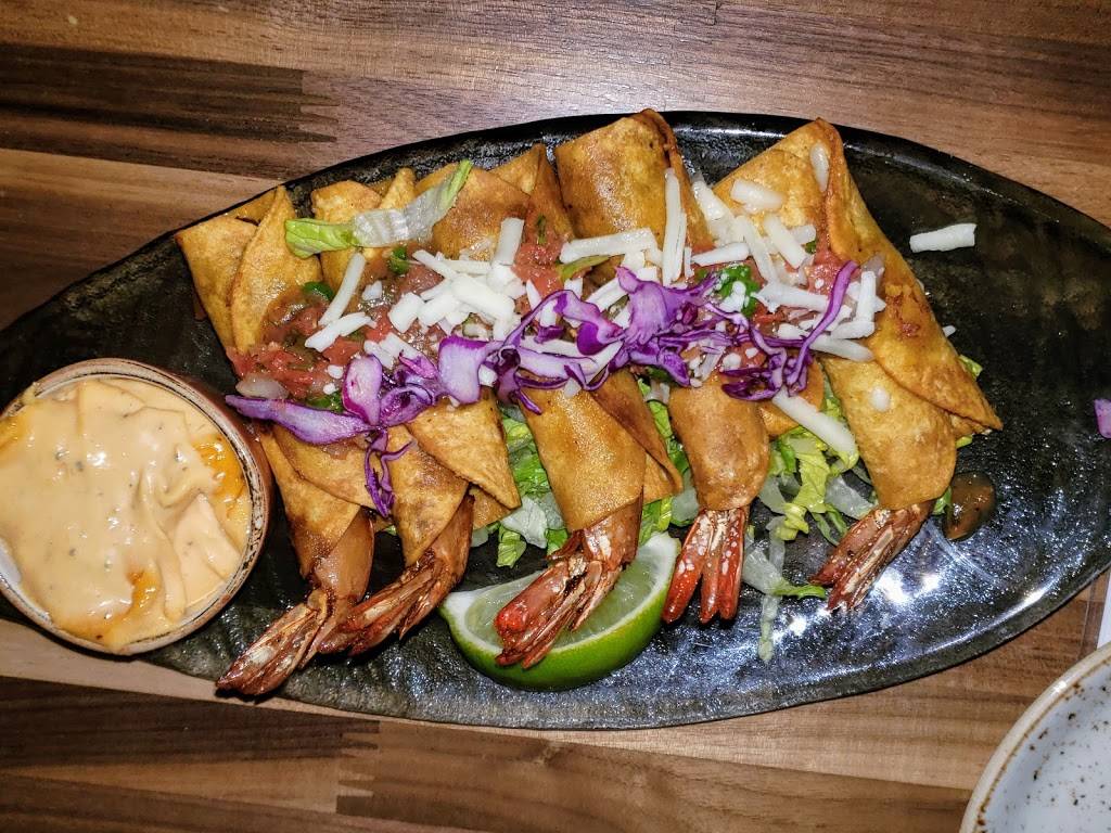 Caló Kitchen + Tequila | restaurant | 2191 Rosecrans Ave, El Segundo, CA 90245, USA | 4242692322 OR +1 424-269-2322