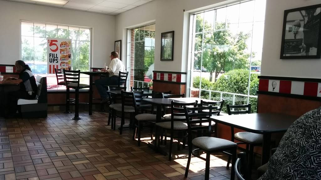 KFC | restaurant | 1319 Murfreesboro Rd, Franklin, TN 37064, USA | 6157908687 OR +1 615-790-8687