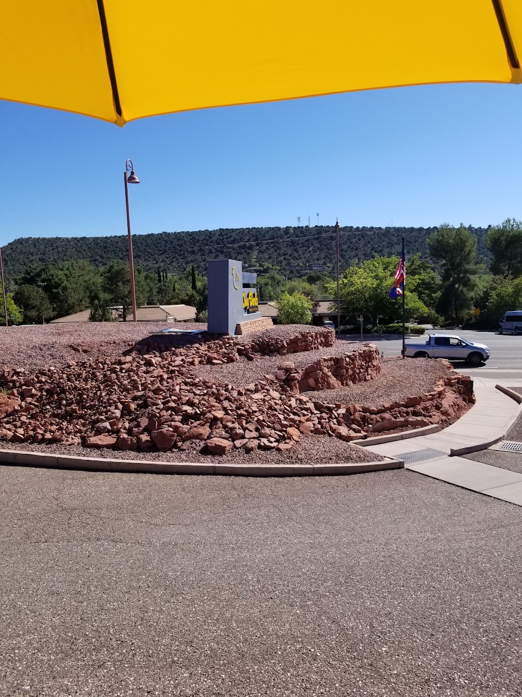 Jay Birds Chicken | restaurant | 1490 W State Rte 89A, Sedona, AZ 86336, USA | 9282035464 OR +1 928-203-5464