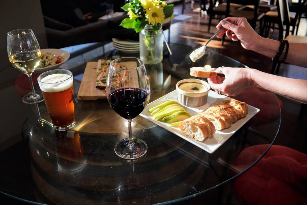 Barnoa Wine Company | restaurant | 831 Via Suerte #106, San Clemente, CA 92673, USA | 9493884378 OR +1 949-388-4378