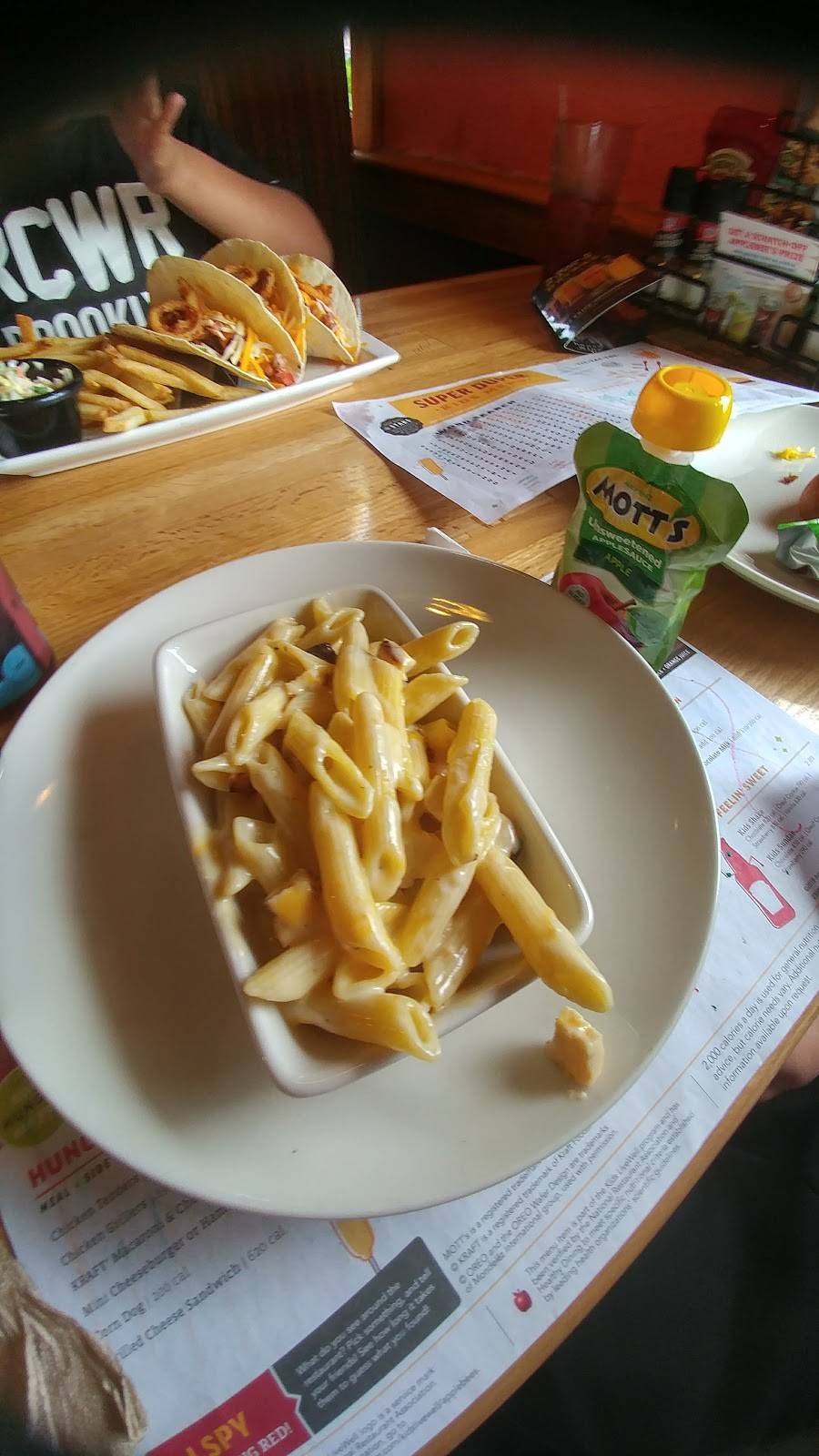 Applebees Grill + Bar | restaurant | 8043 Dani Dr, Fort Myers, FL 33912, USA | 2399395569 OR +1 239-939-5569