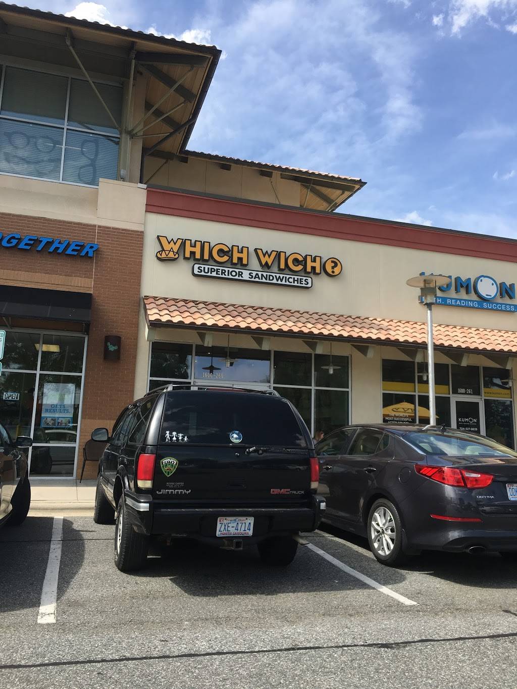 Which Wich Superior Sandwiches | restaurant | 1600 E Woodlawn Rd #260, Charlotte, NC 28209, USA | 7045220041 OR +1 704-522-0041