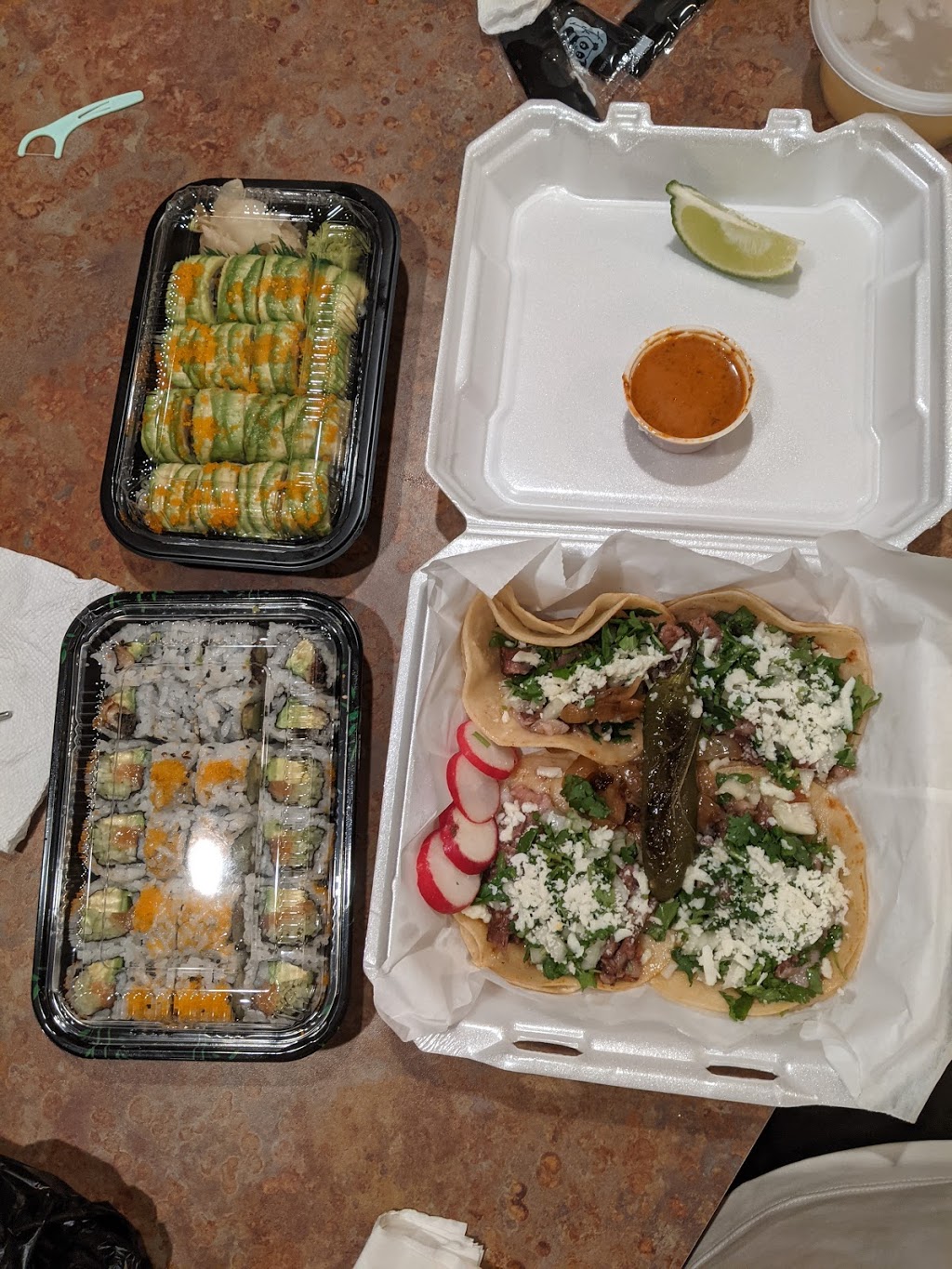 Francis Tacos | restaurant | 517 12th St SE, Rochester, MN 55904, USA | 5075120274 OR +1 507-512-0274