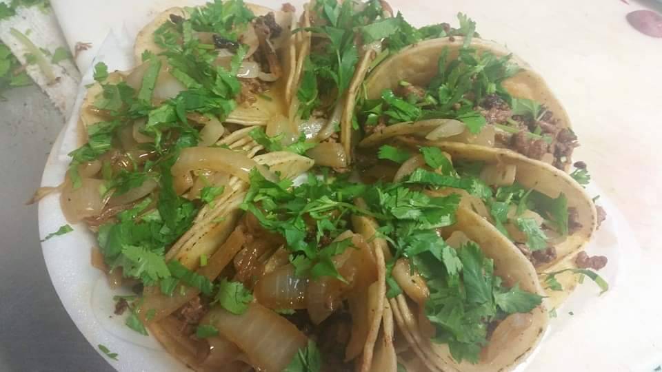 Tacos y pollos asados el payaso | restaurant | 9107 Synott Rd, Houston, TX 77099, USA | 3462837133 OR +1 346-283-7133