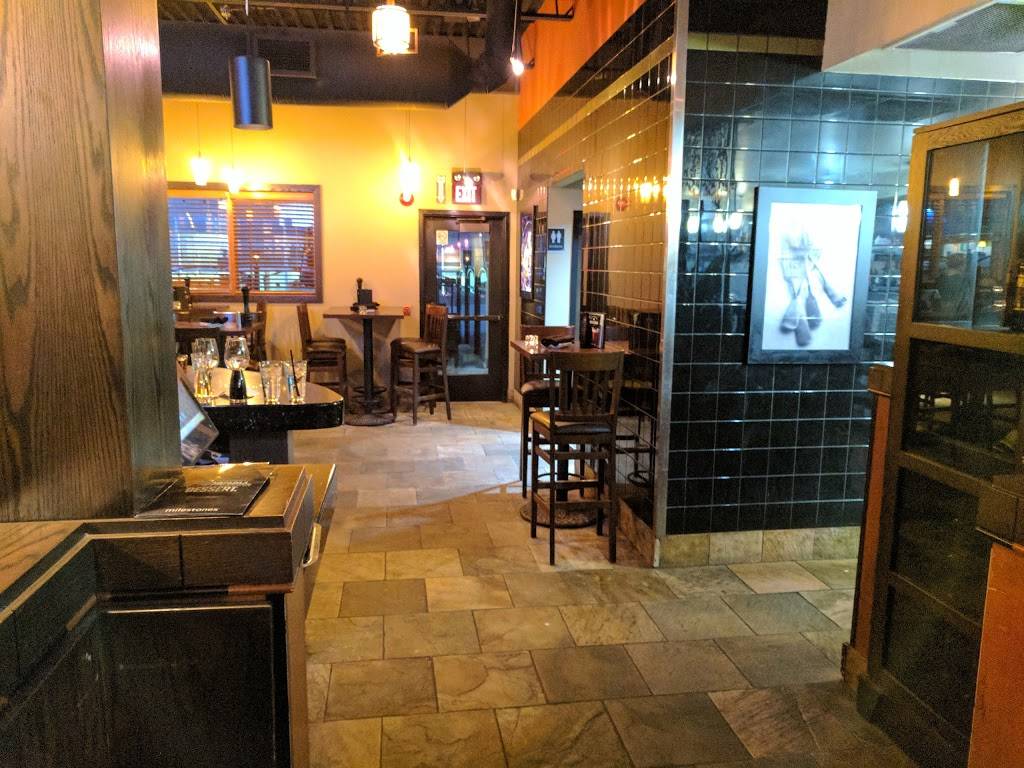 Milestones | restaurant | 1080 Baxter Rd, Ottawa, ON K2C 4B1, Canada | 6137211373 OR +1 613-721-1373