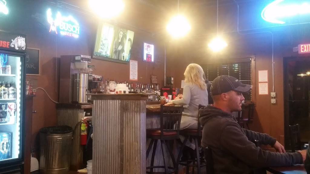 Bulldog Roadhouse | restaurant | 585 Lincoln St, Bradshaw, NE 68319, USA | 4027364465 OR +1 402-736-4465