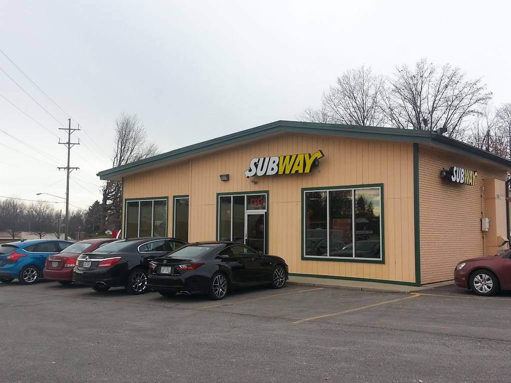 Subway | restaurant | 1330 S Water St, Kent, OH 44240, USA | 3303460245 OR +1 330-346-0245