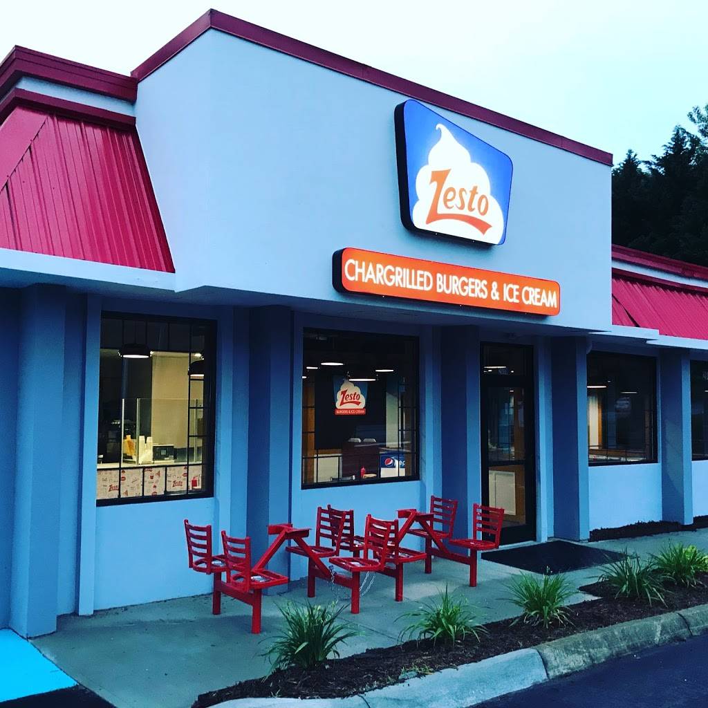 Zesto Burgers & Ice Cream | restaurant | 2600 New Walkertown Rd, Winston-Salem, NC 27101, USA | 3367935548 OR +1 336-793-5548