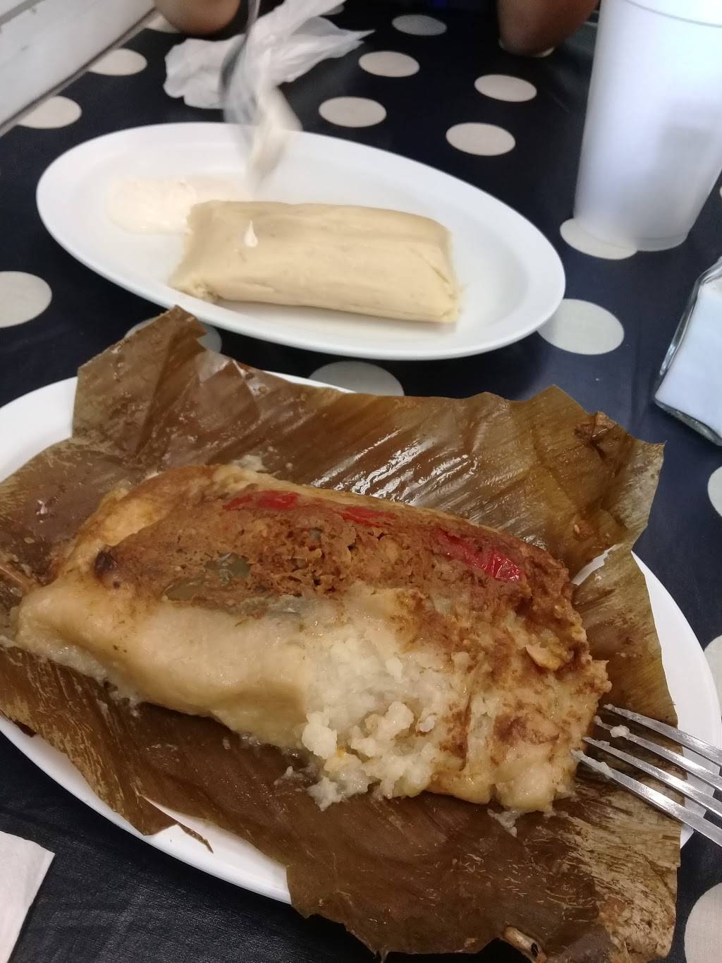 Chapinlandia Bakery | restaurant | 6711 Rampart St, Houston, TX 77081, USA | 7136611095 OR +1 713-661-1095